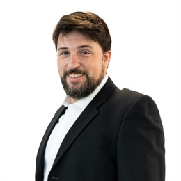 特朗普100%关税的实际影响或低于预期：美银分析科技巨头的应对策略