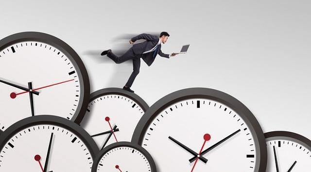 廉江市跑步运动协会：步履铿锵心向党