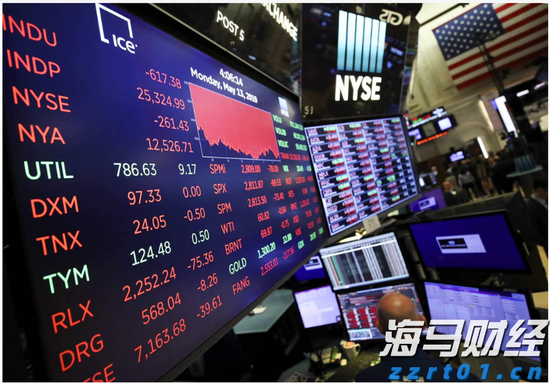 市直属机关后勤服务中心向木兰河社区捐赠办公设备