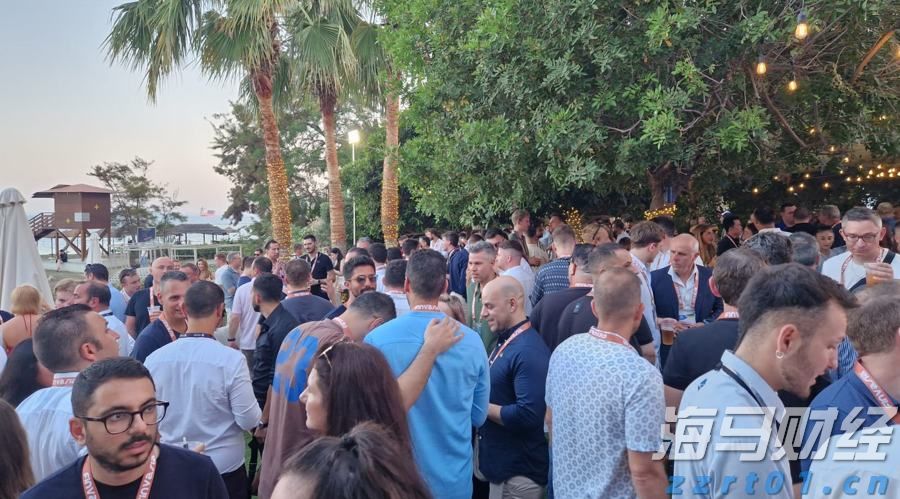 A股公告精选 | 药明康德(603259.SH)上半年净利润同比增长超101%